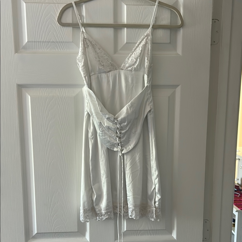 Elegant White Lace Chemise
